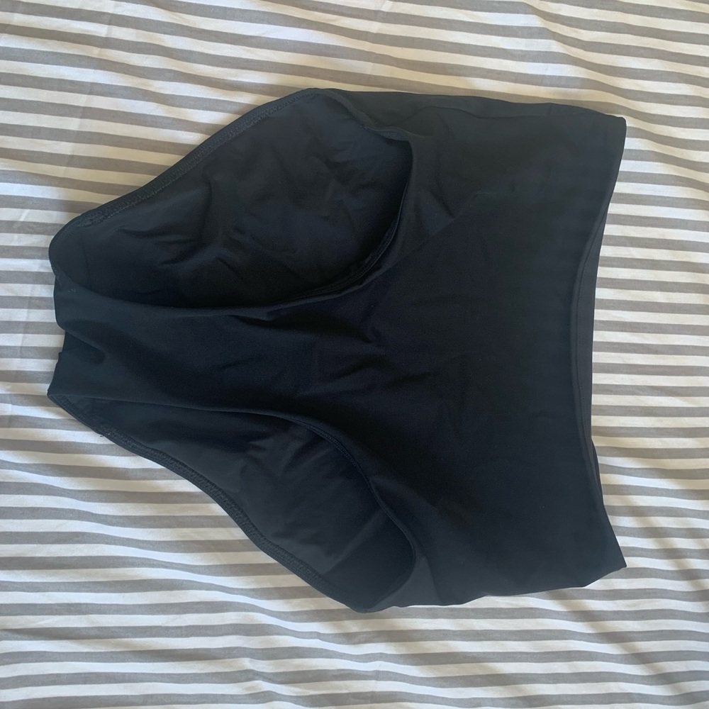 HIGH WAISTED LULULEMON SWIM BOTTOMS, BLACK SIZE 2